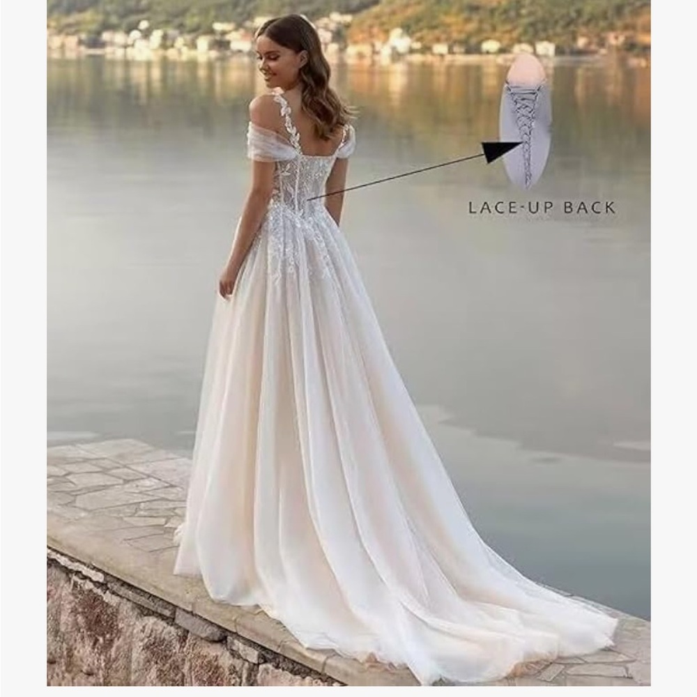 Elegant White Off-Shoulder Gown - Picture 2 of 4